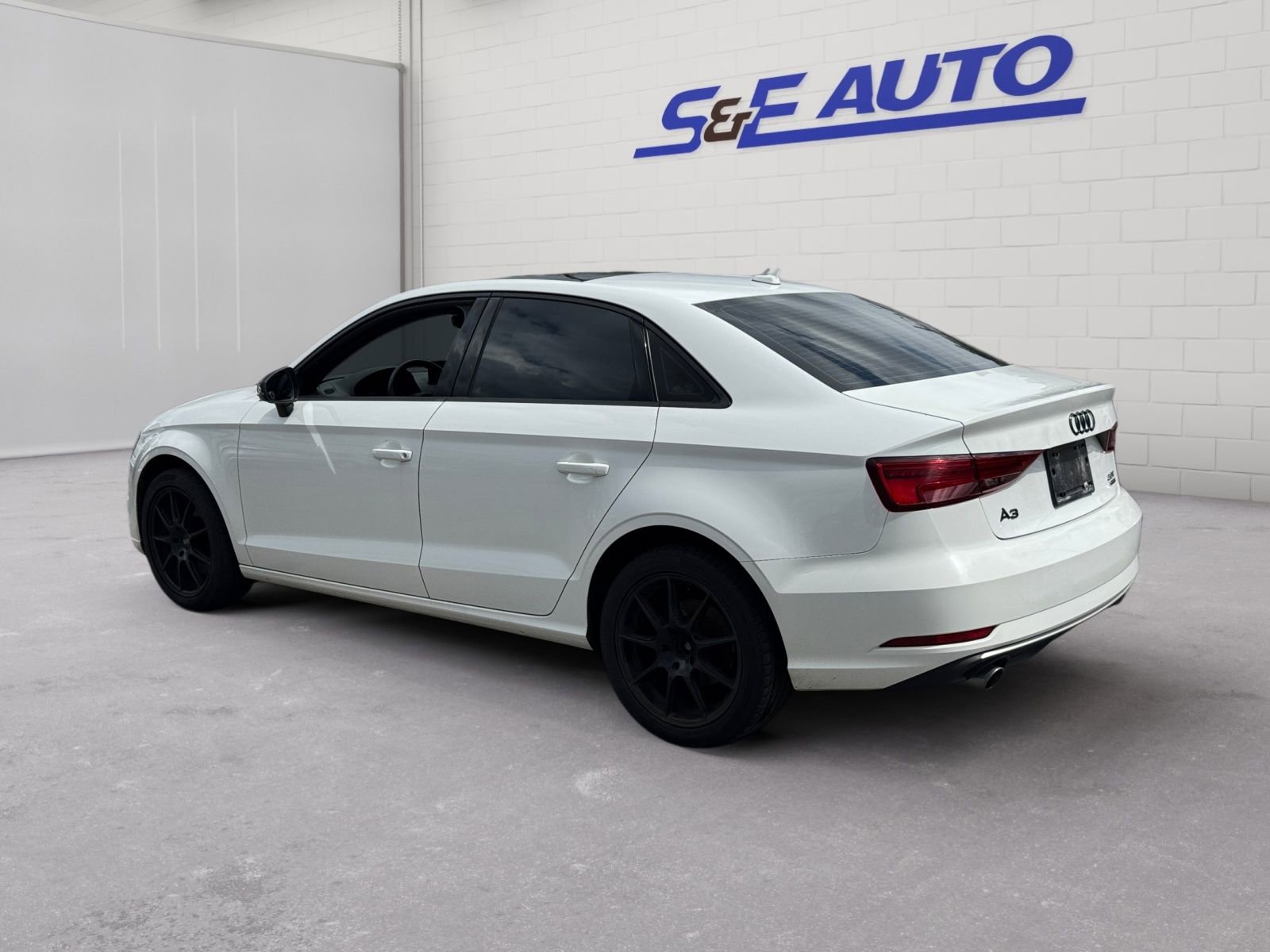 Used 2018 Audi A3 2.0T Premium w/ Convenience Package image 3