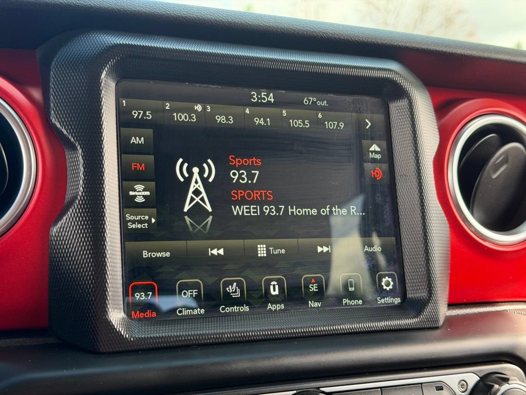 Used 2020 Jeep Gladiator Rubicon w/ Dual Top Group AWD/4WD image 9
