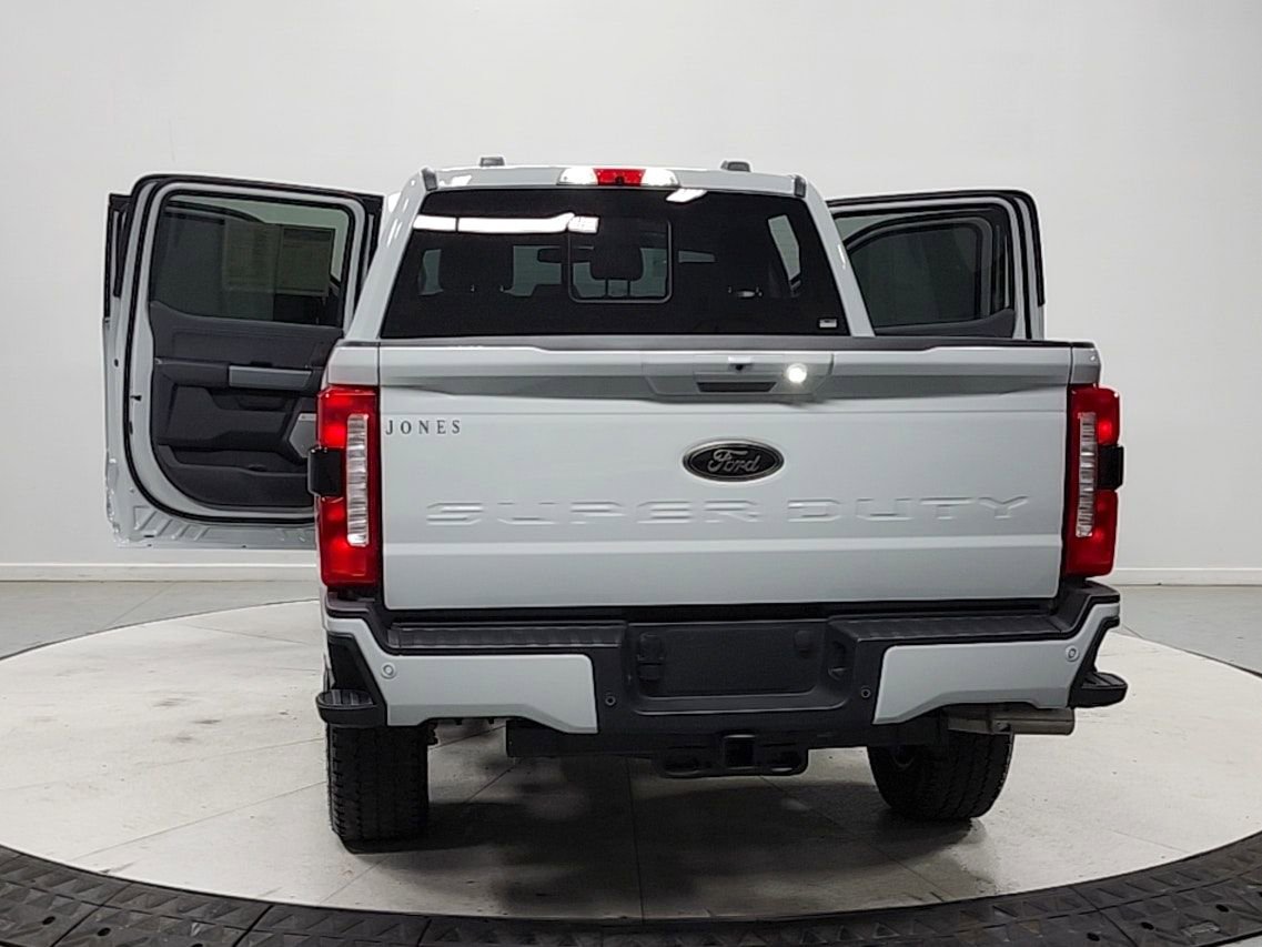Used 2025 Ford F250 Lariat w/ Black Appearance Package AWD/4WD image 14