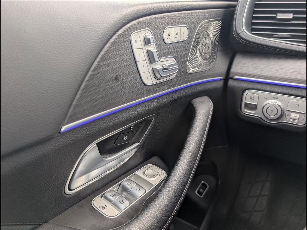 Used 2024 Mercedes-Benz GLS 450 4MATIC image 19