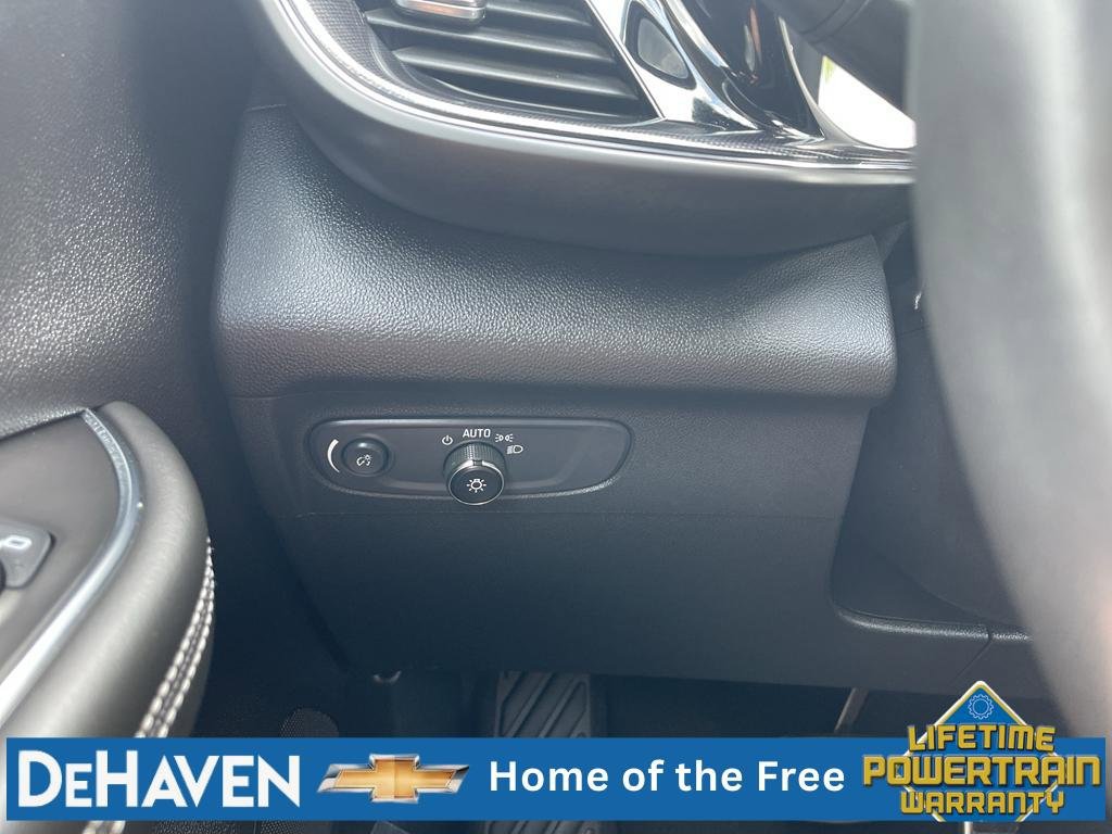 Used 2023 Buick Envision Essence w/ Sport Touring Package AWD/4WD image 18