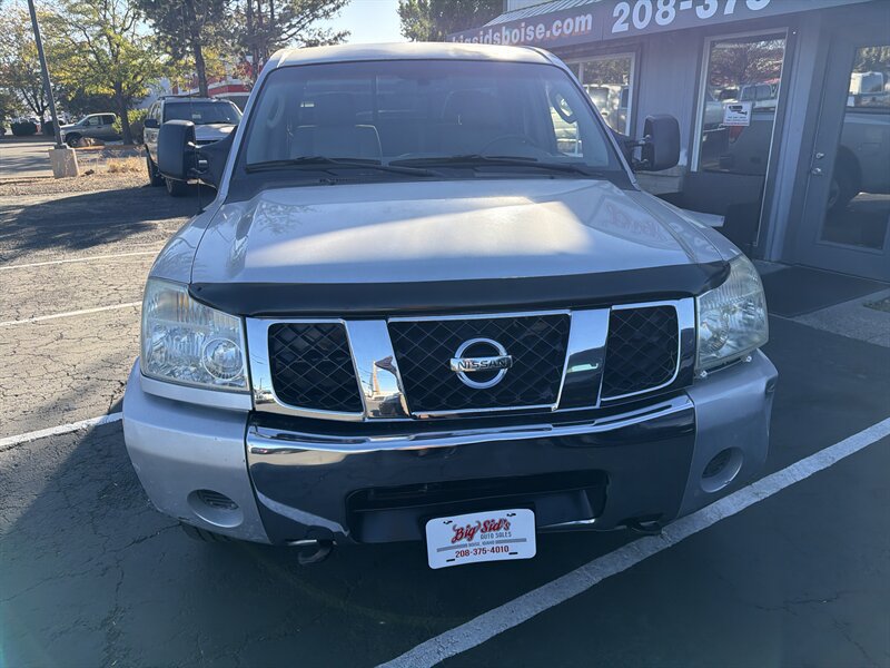 Used 2006 Nissan Titan SE AWD/4WD image 12