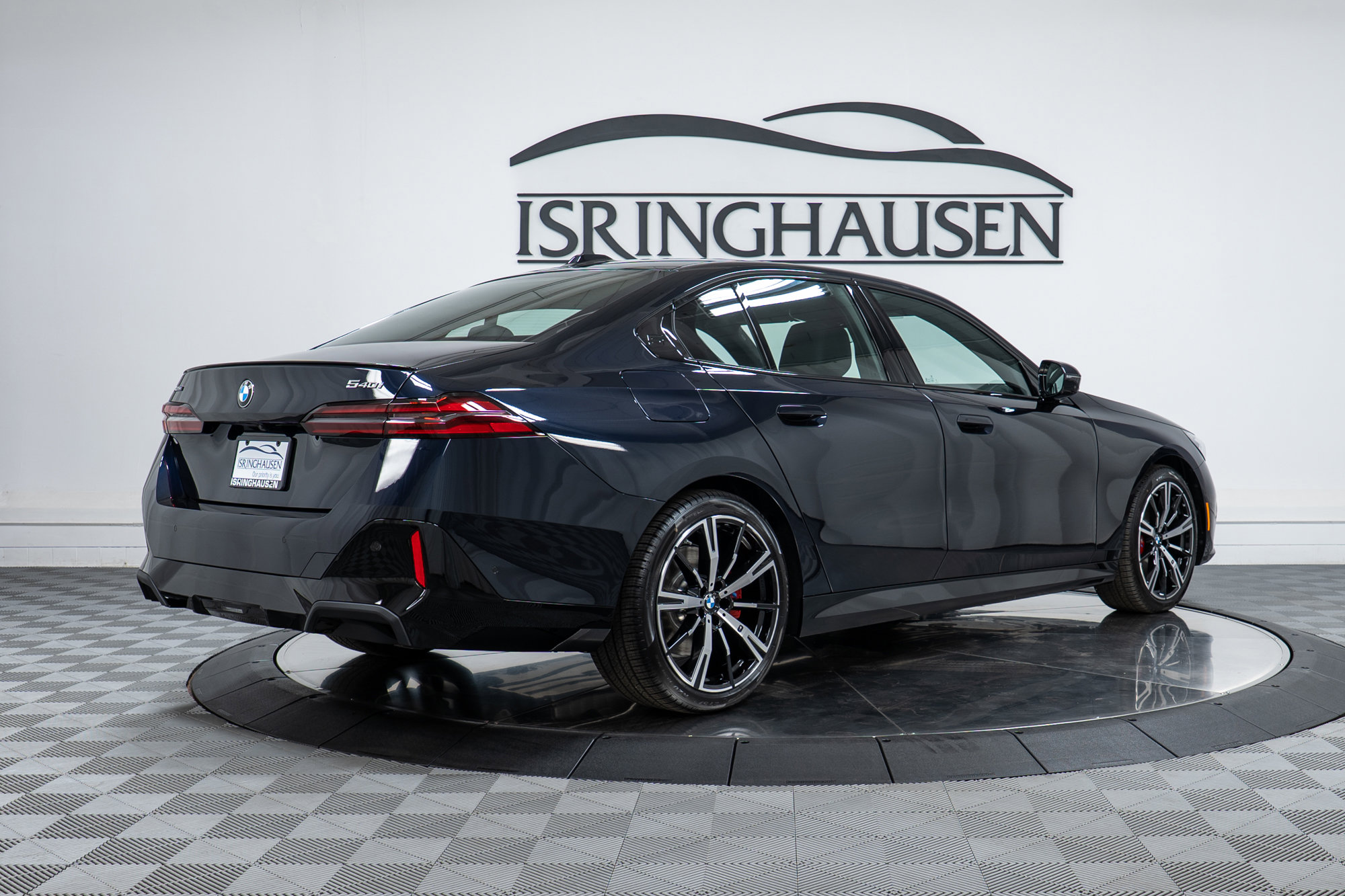 New 2026 BMW 540i xDrive w/ M Sport Package image 5