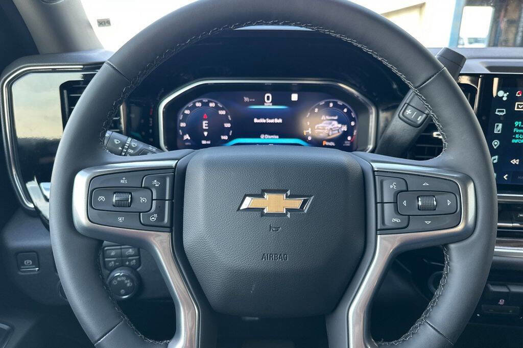 New 2026 Chevrolet Silverado 1500 LT w/ Safety Package image 24