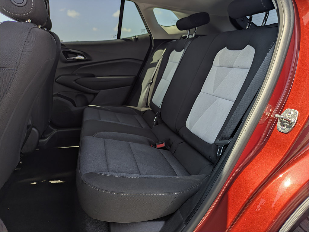 Used 2024 Chevrolet Trax LS w/ Driver Confidence Package FWD image 14
