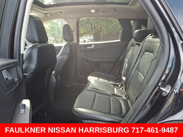 Used 2020 Ford Escape Titanium AWD/4WD image 10