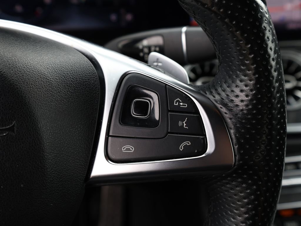 Used 2018 Mercedes-Benz E 400 E 400 image 37