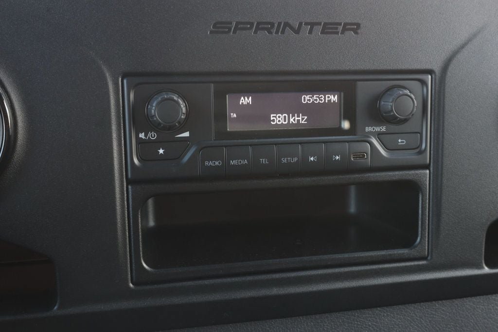 Used 2025 Mercedes-Benz Sprinter 2500 image 18