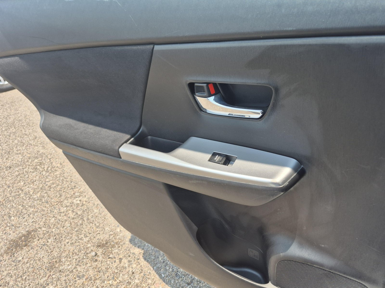 Used 2016 Toyota Prius V Two FWD image 19