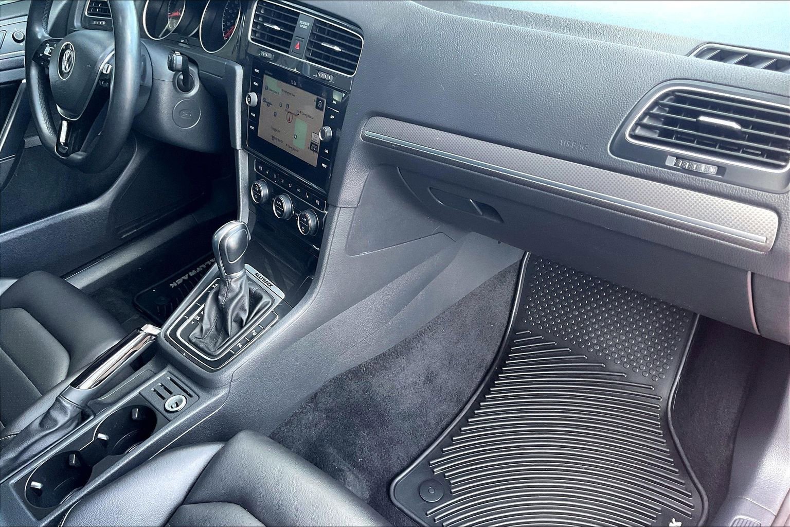 Used 2019 Volkswagen Golf Alltrack SEL image 19