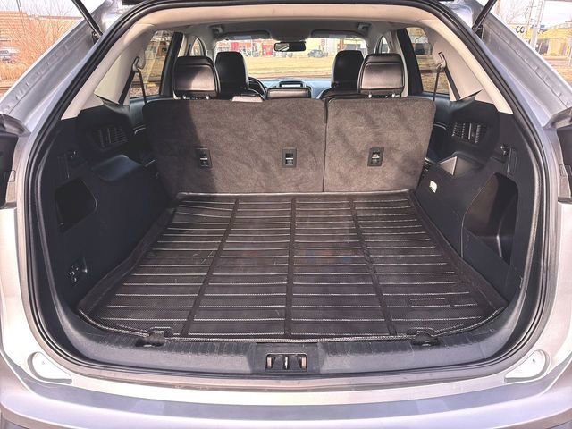 Used 2022 Ford Edge SEL image 24