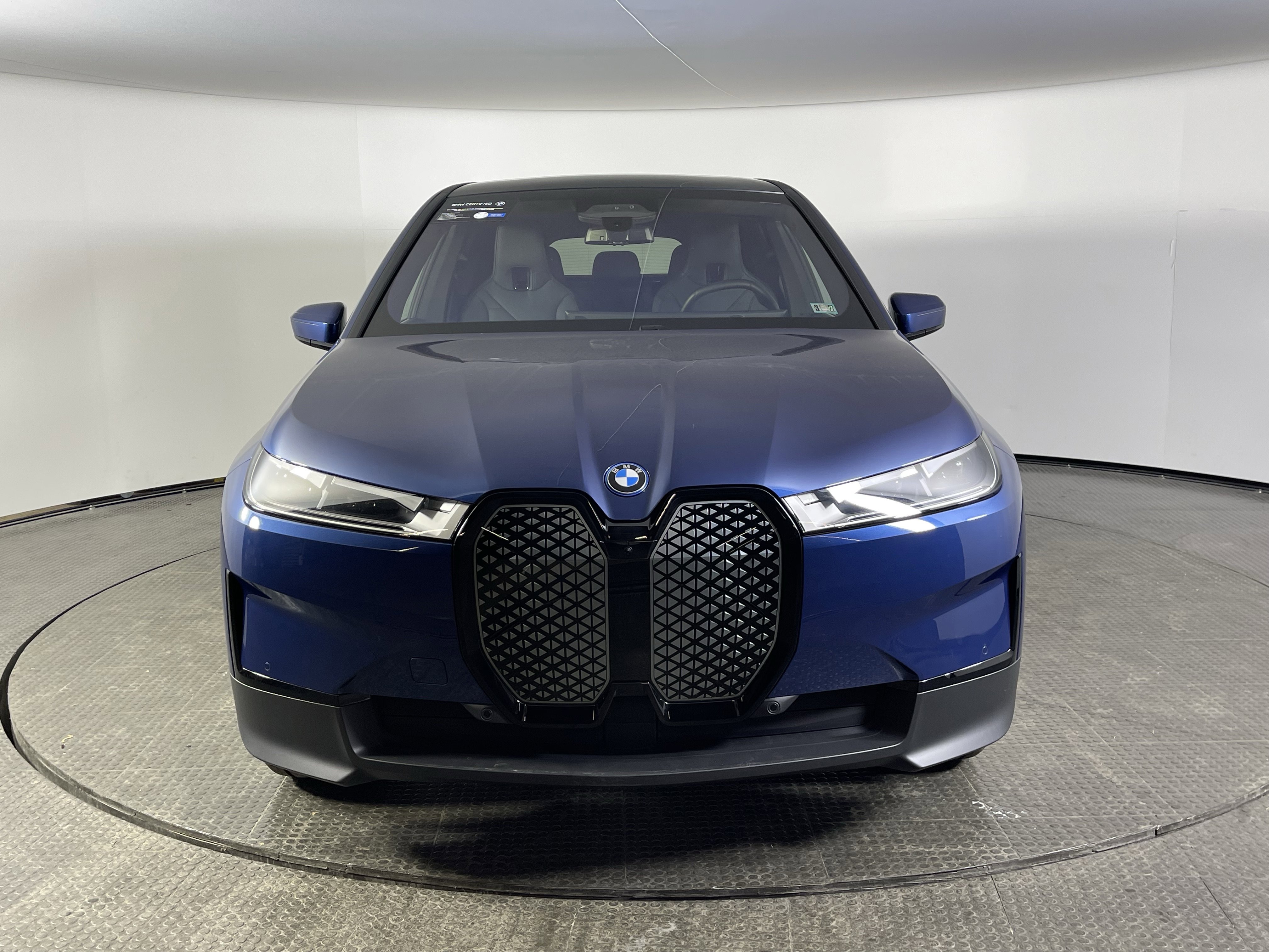Certified 2025 BMW iX xDrive50 image 2