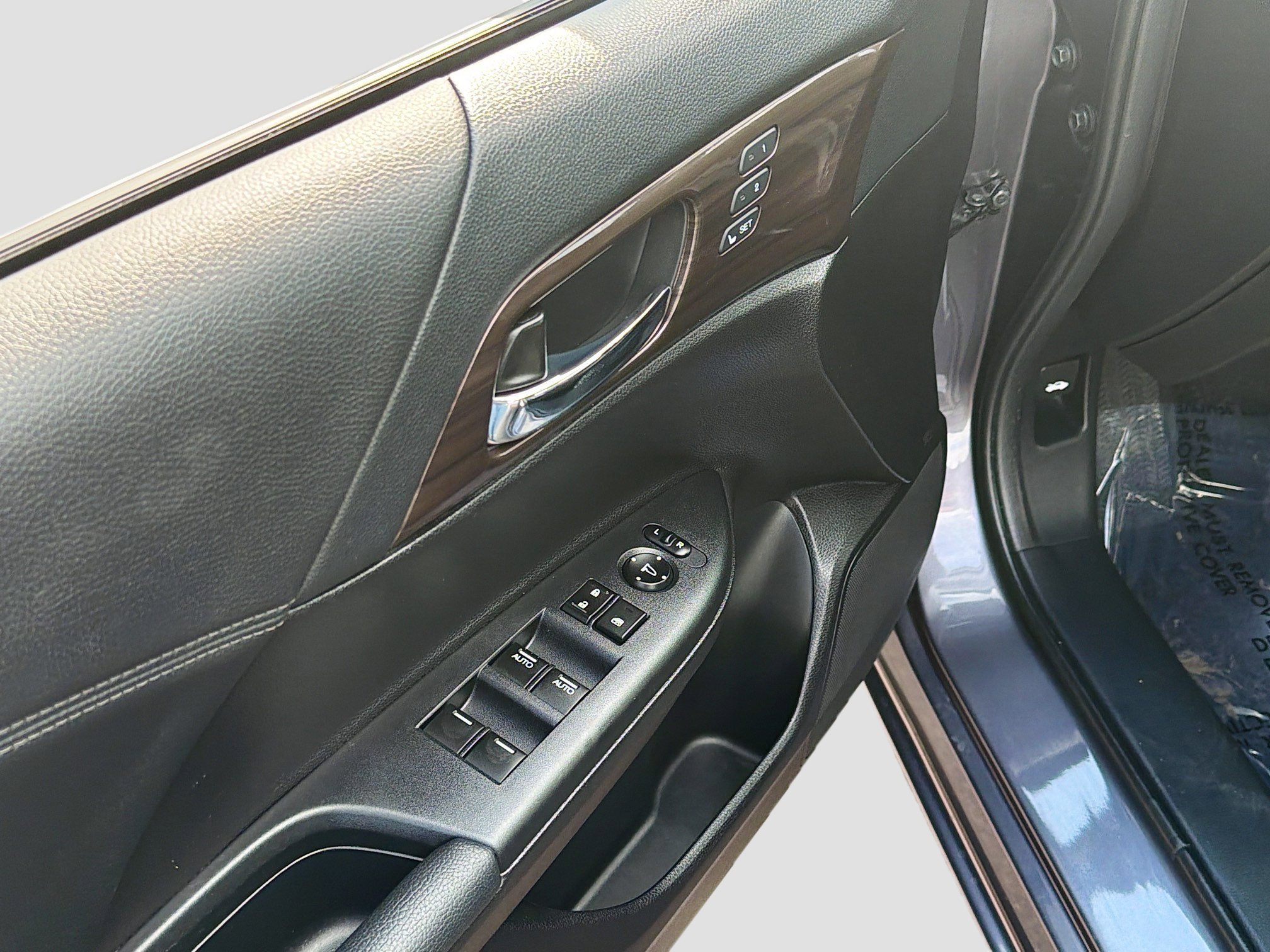 Used 2017 Honda Accord EX-L image 15