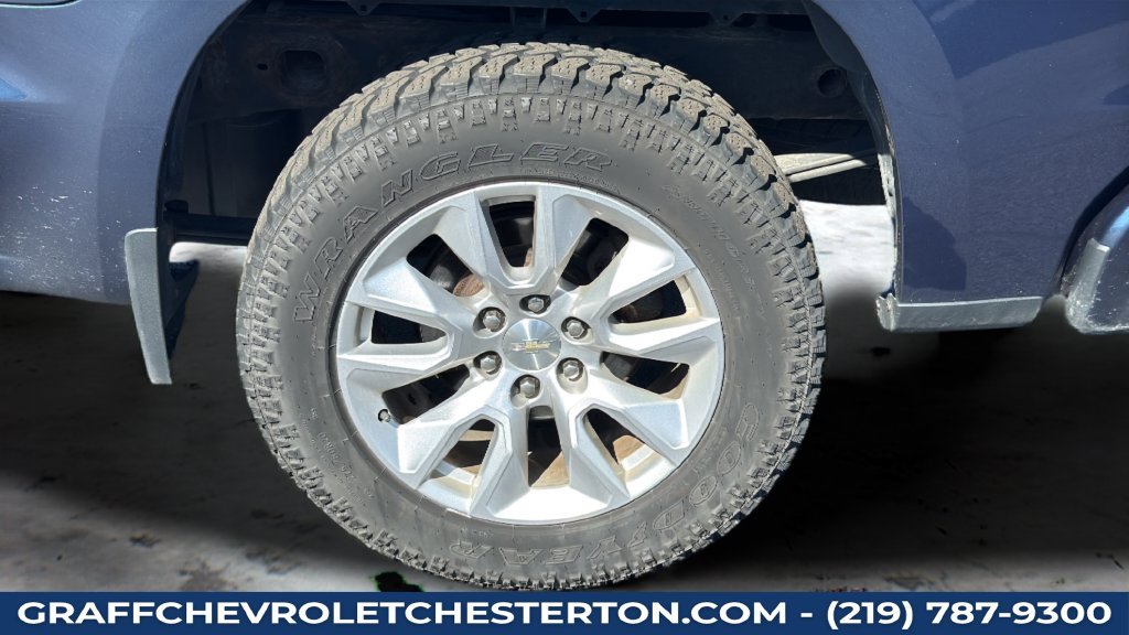 Used 2020 Chevrolet Silverado 1500 Custom w/ Custom Value Package AWD/4WD image 34