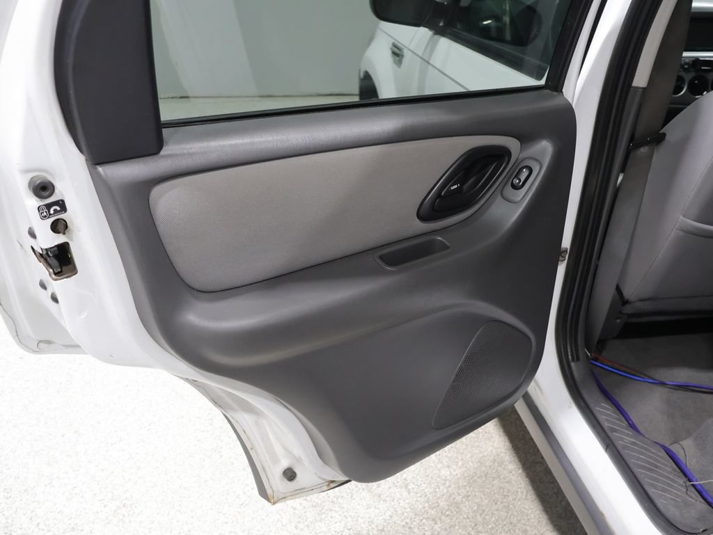 Used 2005 Ford Escape XLT AWD/4WD image 19