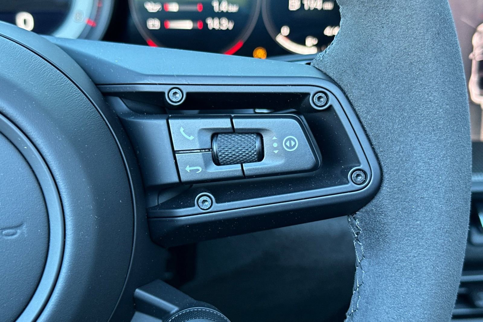 Used 2024 Porsche 911 Targa 4 GTS image 31