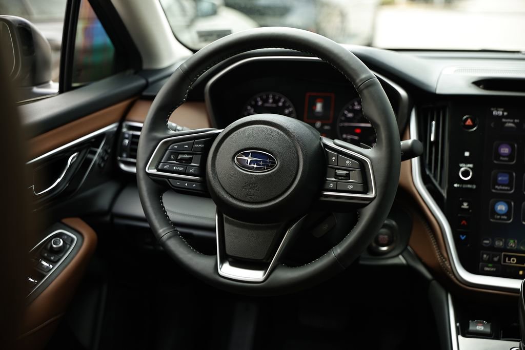 Used 2025 Subaru Outback Touring XT image 28