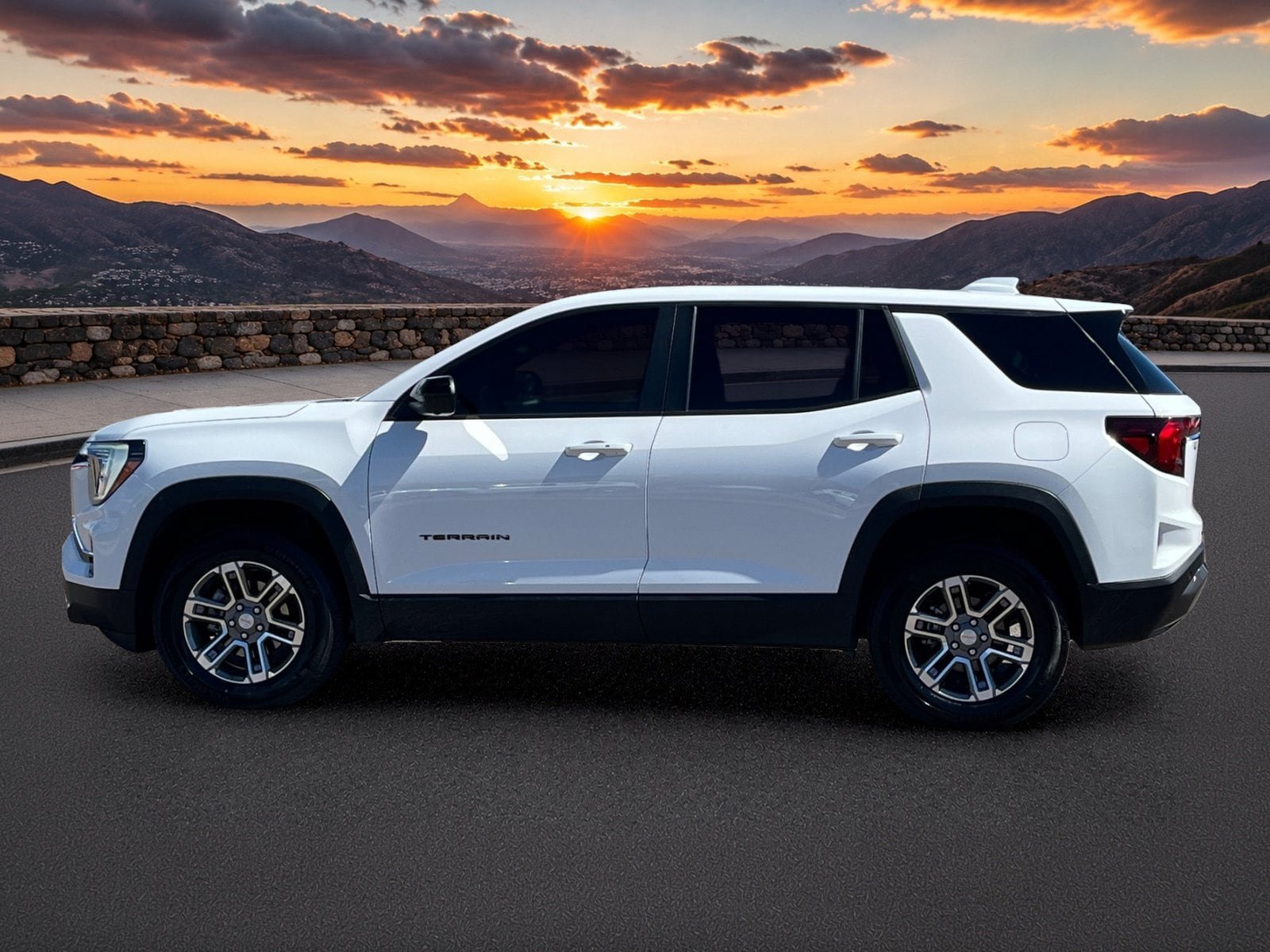 Used 2026 GMC Terrain Elevation w/ Technology Package II FWD image 3
