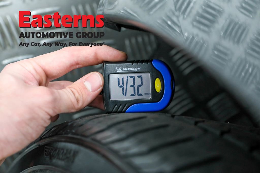 Used 2021 Chevrolet Camaro LT image 24