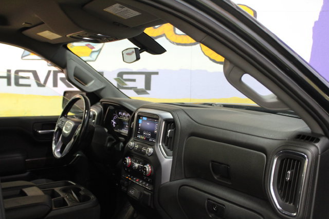 Used 2019 GMC Sierra 1500 SLE w/ X31 Off-Road Package AWD/4WD image 11