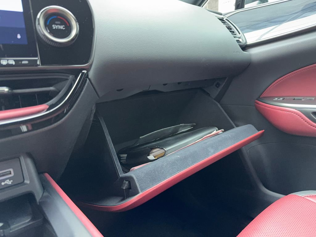 Used 2024 Lexus NX 250 FWD w/ Towing Package (2000 Lbs) image 39