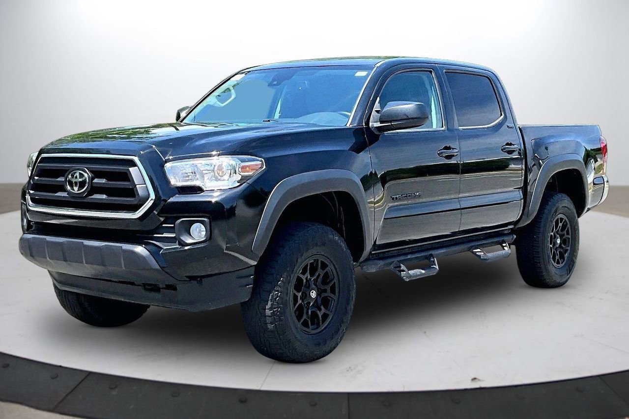 Used 2023 Toyota Tacoma SR5 RWD image 4