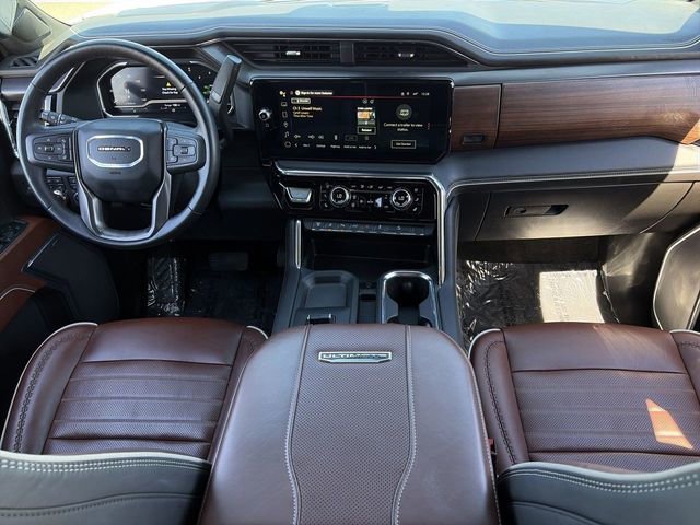 Used 2024 GMC Sierra 3500 Denali Ultimate image 16