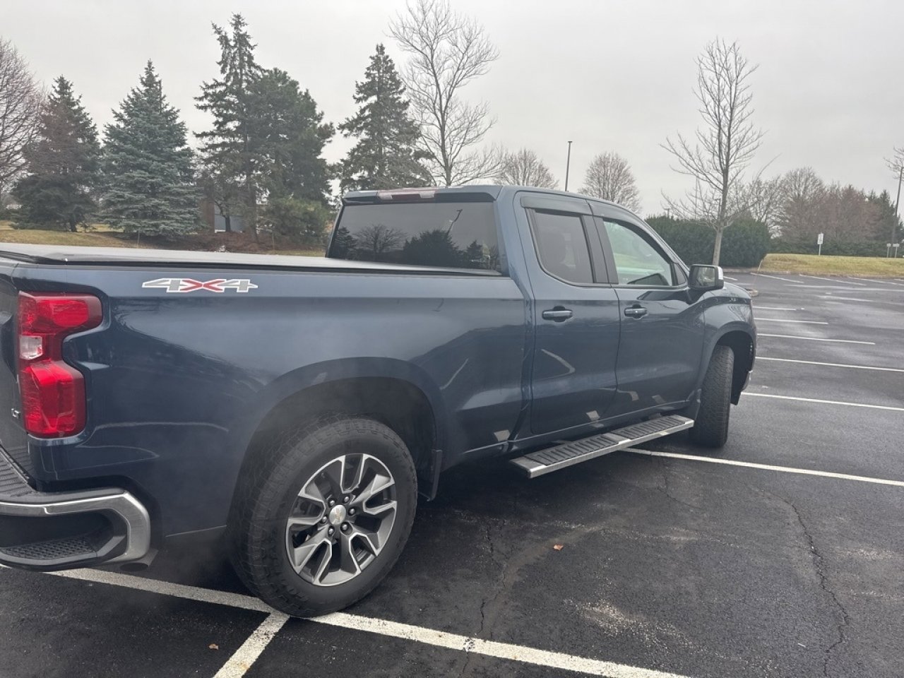 Used 2022 Chevrolet Silverado 1500 LT image 6