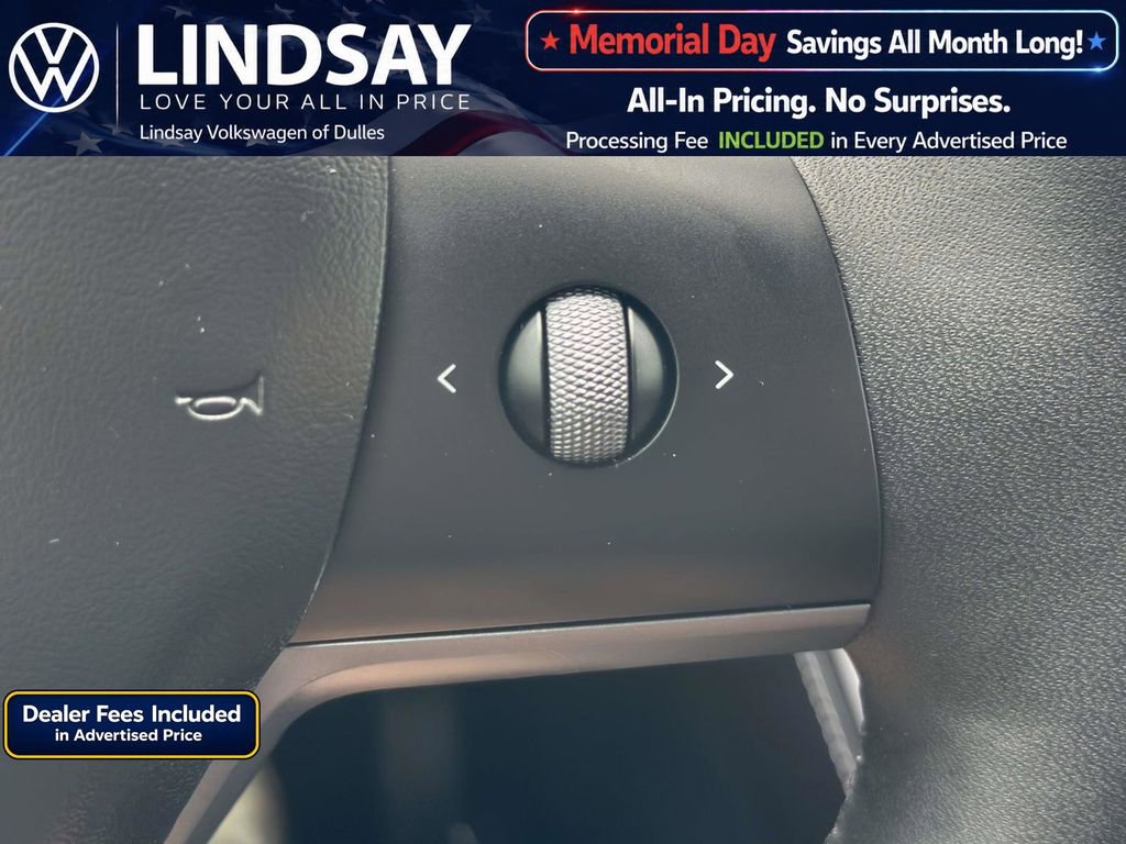 Used 2024 Tesla Model Y Long Range AWD/4WD image 19