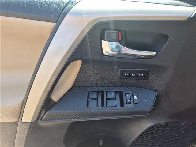 Used 2015 Toyota RAV4 Limited AWD/4WD image 15