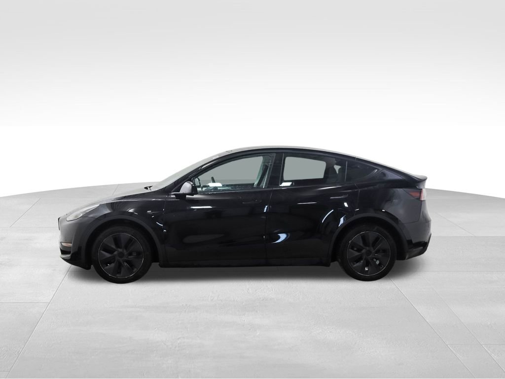 Used 2024 Tesla Model Y Long Range image 2