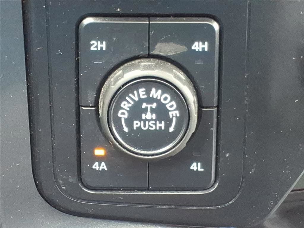 Used 2023 Ford F150 Lariat w/ Equipment Group 502A High image 15