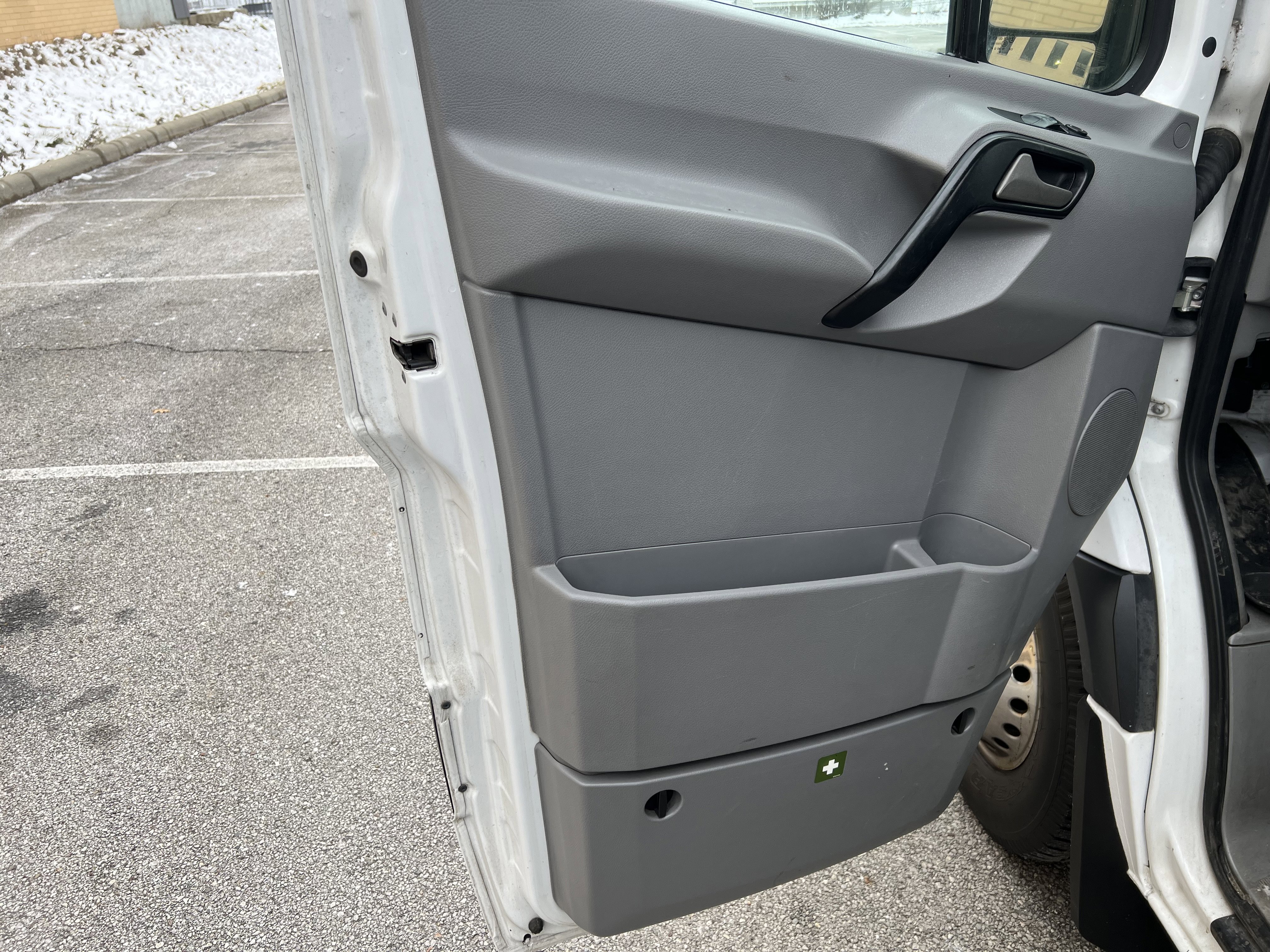 Used 2013 Freightliner Sprinter 3500 image 22