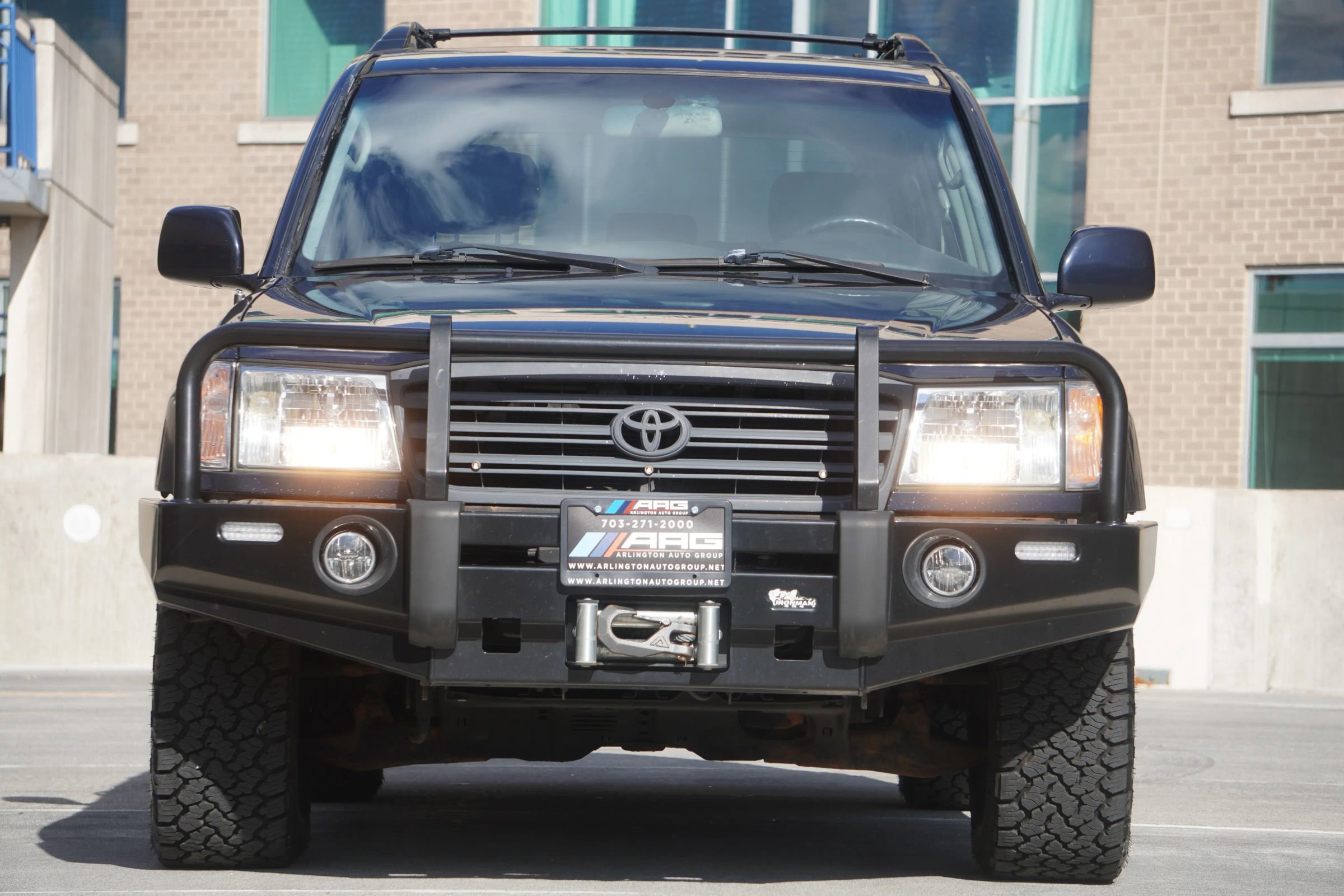 Used 2004 Toyota Land Cruiser AWD/4WD image 21