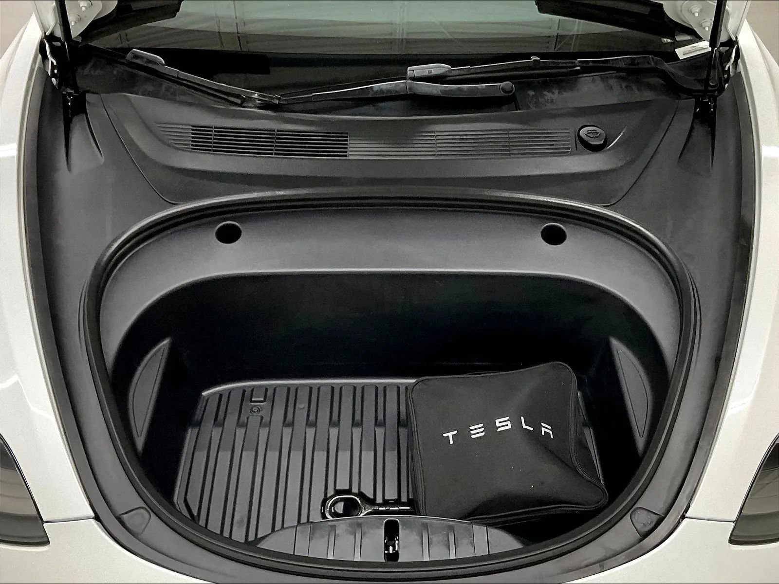 Used 2022 Tesla Model 3 Long Range AWD/4WD image 34