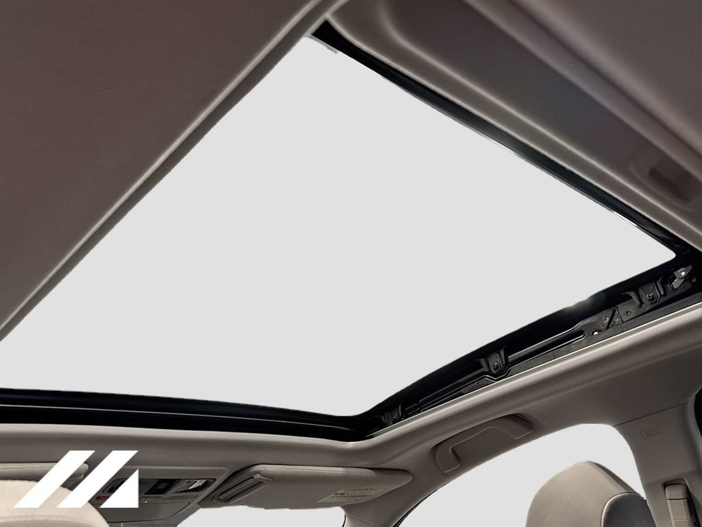 Used 2016 Subaru Forester 2.5i Limited w/ Popular Package #2 AWD/4WD image 23