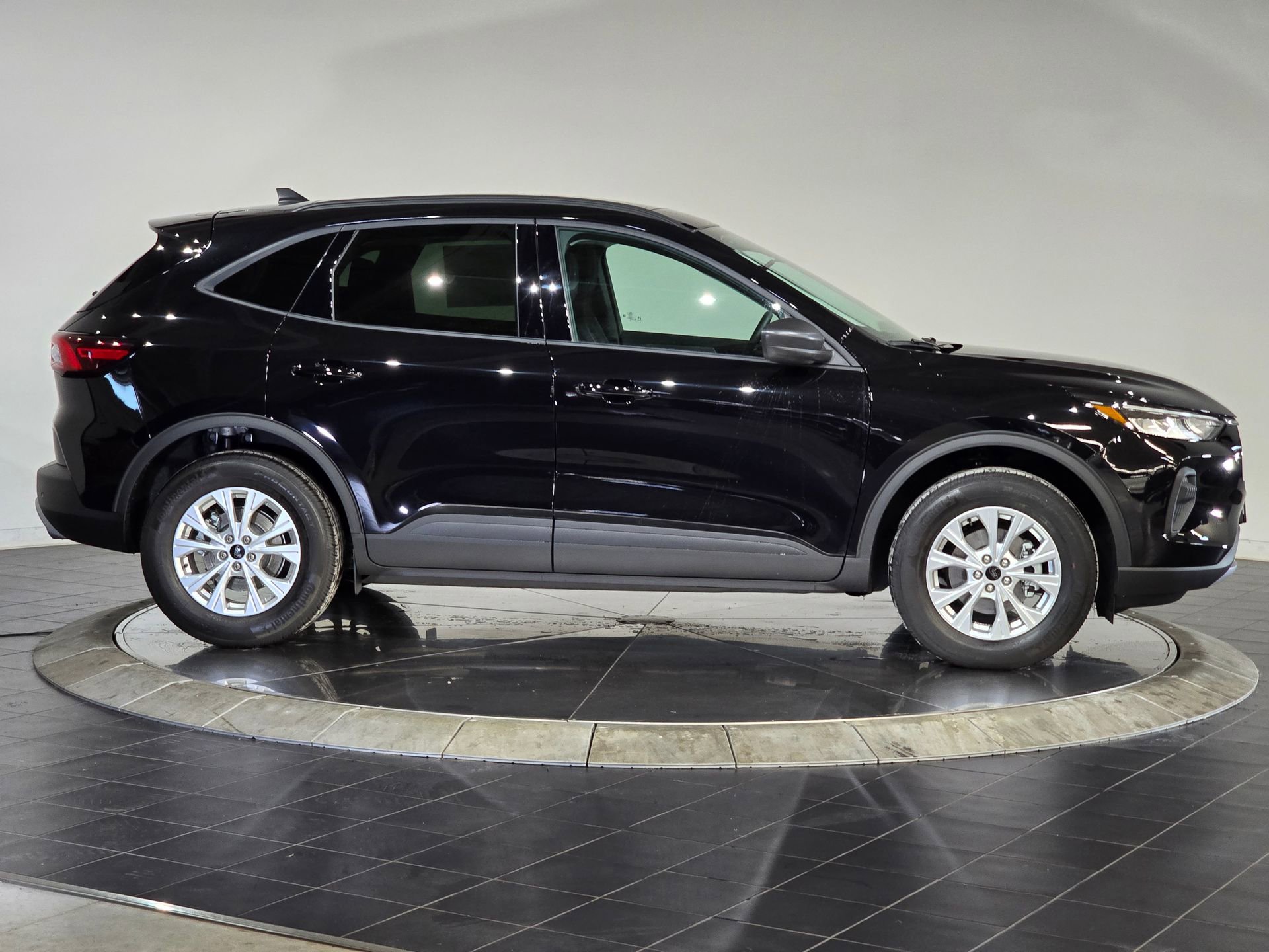 New 2026 Ford Escape Active image 12