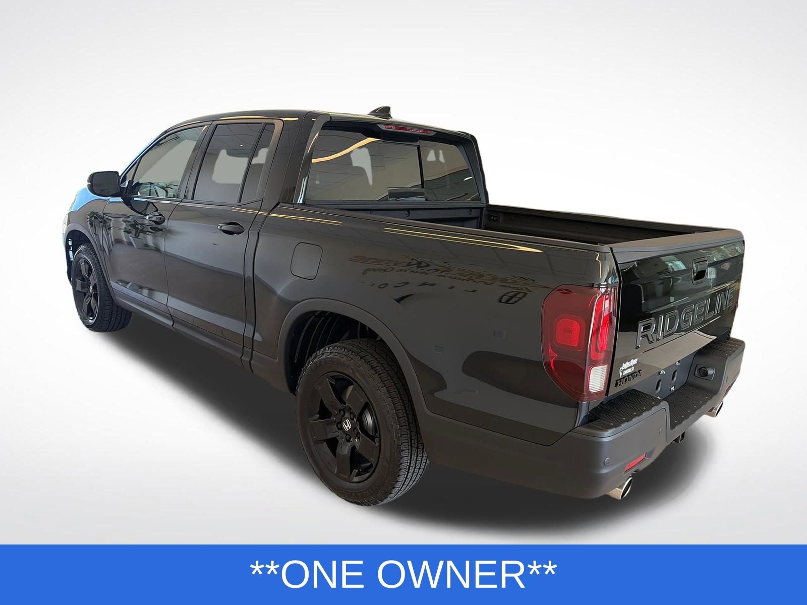 Used 2026 Honda Ridgeline Black Edition image 2
