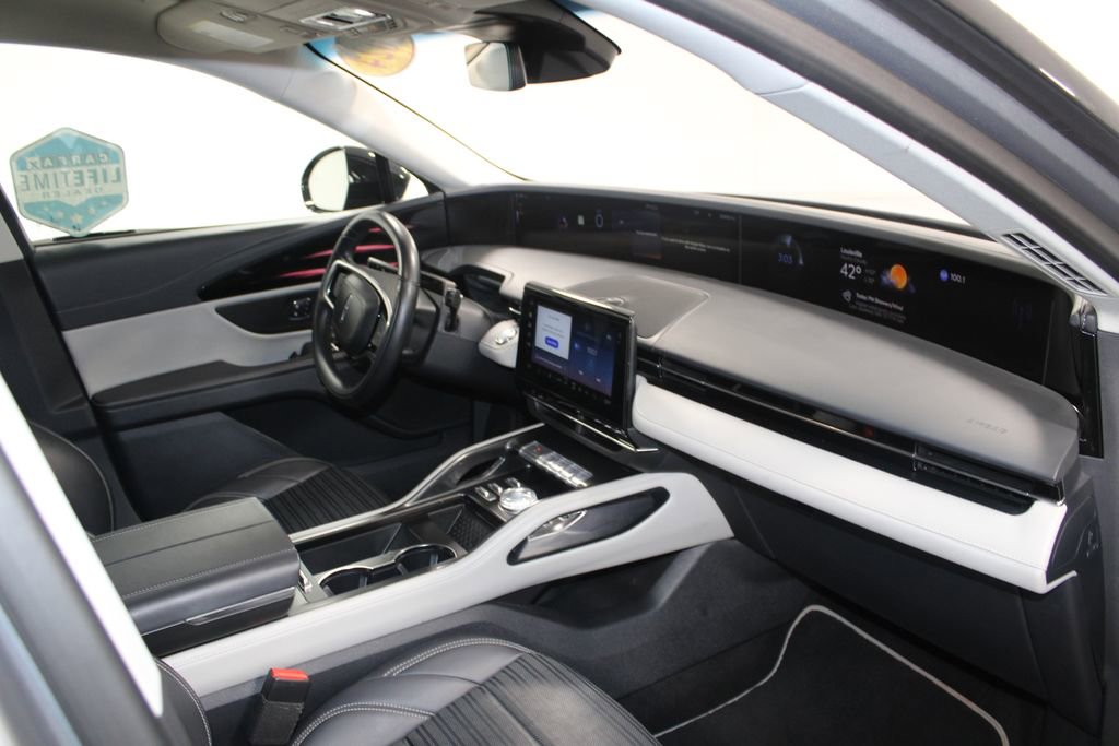 Used 2024 Lincoln Nautilus Reserve image 29