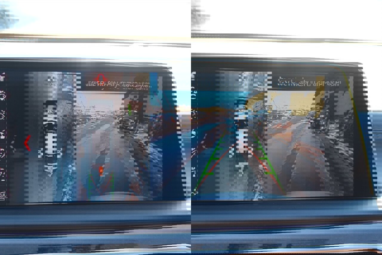 Used 2019 BMW 740i w/ Executive Package image 13