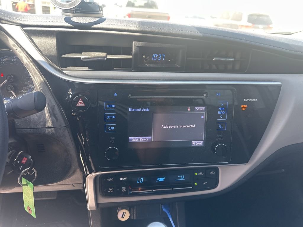 Used 2017 Toyota Corolla LE FWD image 4