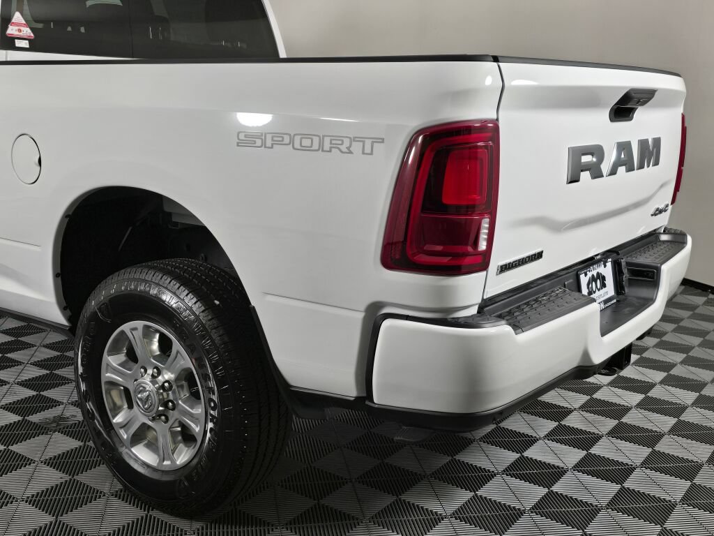 New 2026 RAM 3500 Big Horn AWD/4WD image 12