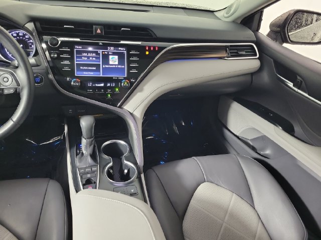 Used 2018 Toyota Camry XLE w/ Audio Package FWD image 17