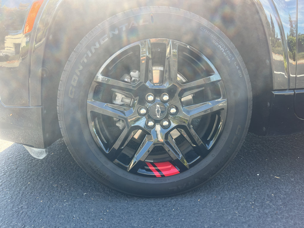 Used 2023 Chevrolet Traverse Premier w/ Redline Edition AWD/4WD image 19