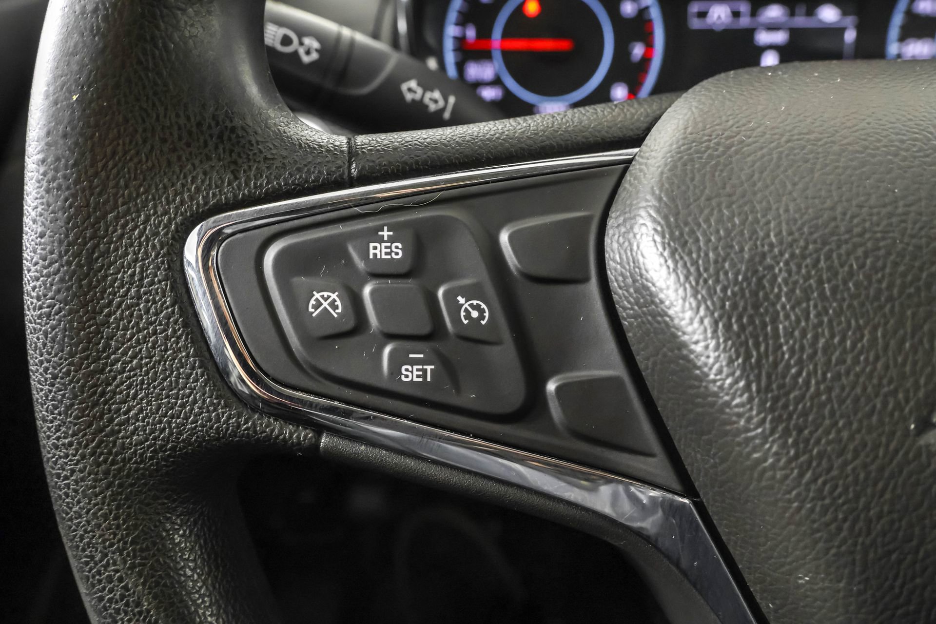 Used 2017 Chevrolet Cruze LT image 25