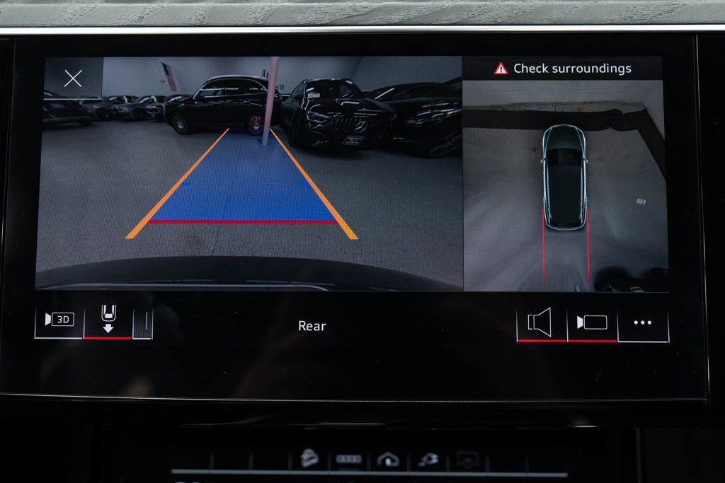 Used 2021 Audi e-tron Premium Plus w/ Premium Plus Package image 24