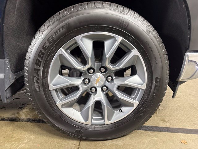 Used 2026 Chevrolet Silverado 1500 LT AWD/4WD image 11