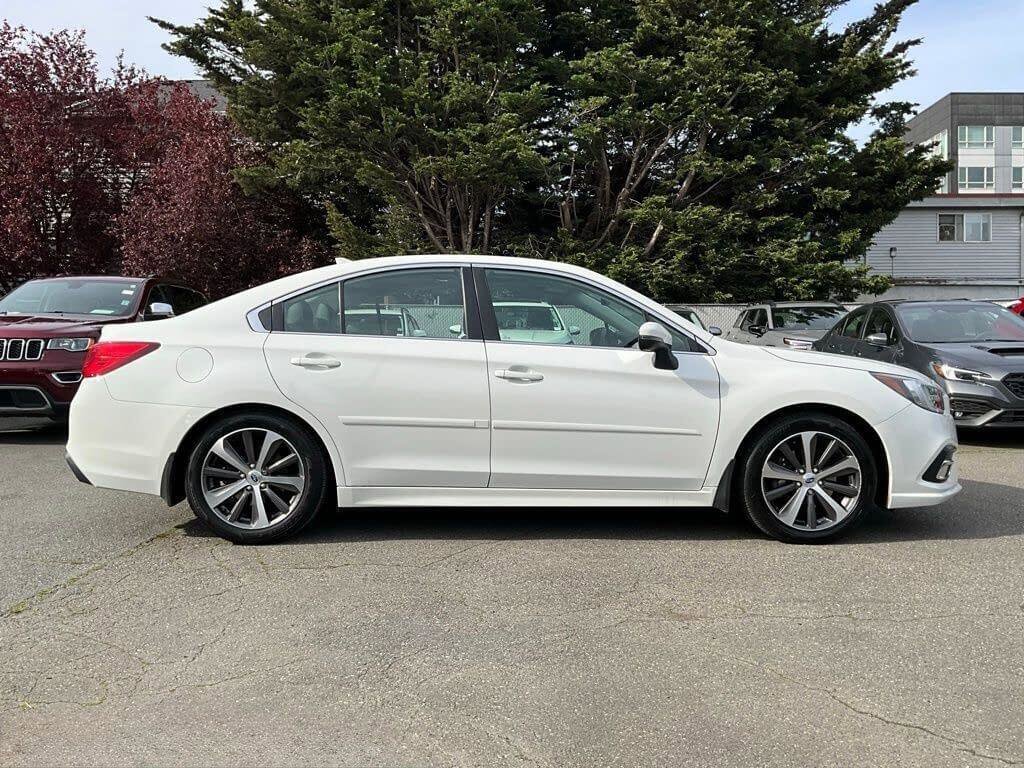 Used 2019 Subaru Legacy 3.6R Limited AWD/4WD image 9