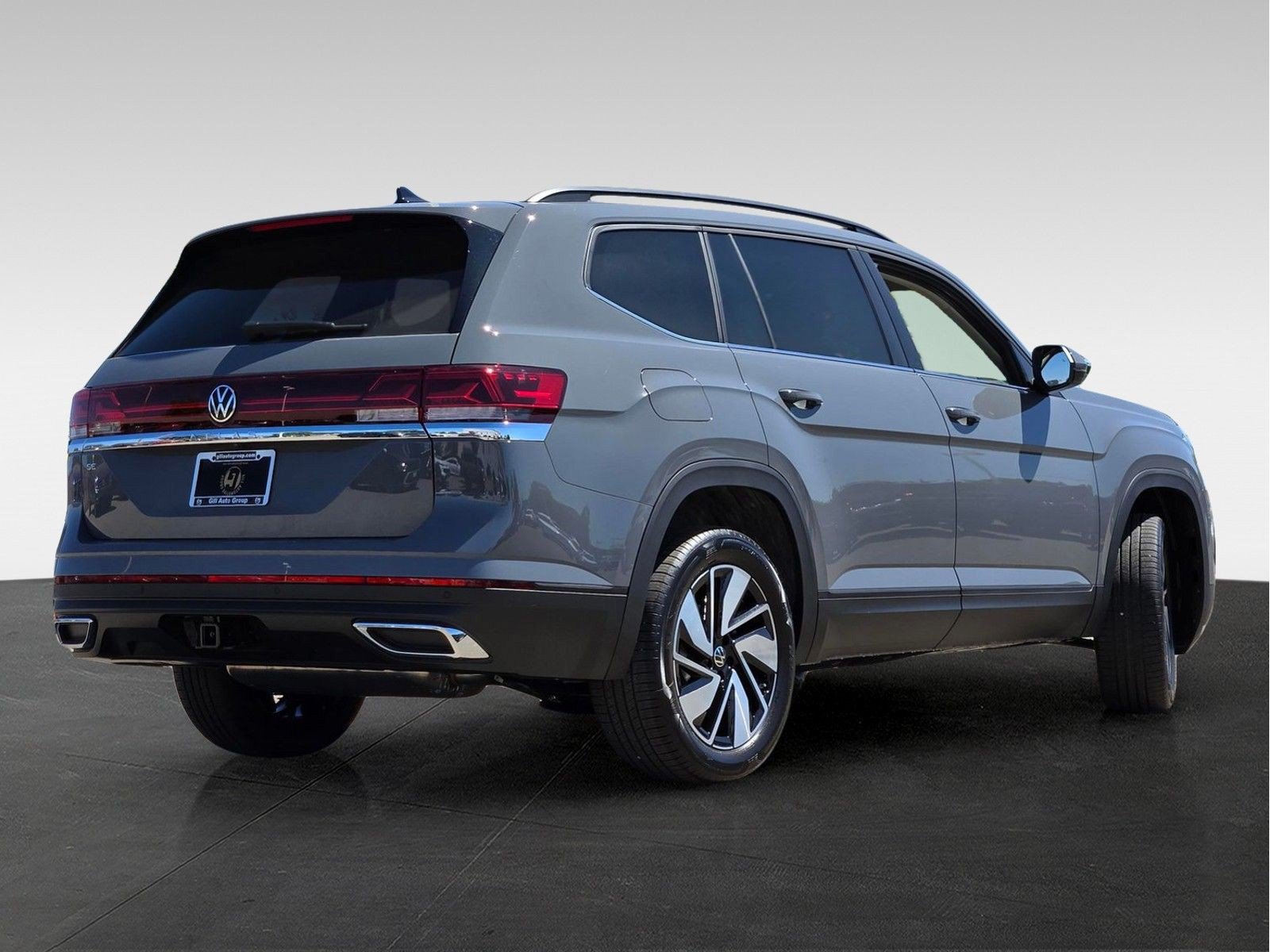 New 2026 Volkswagen Atlas SE FWD image 4