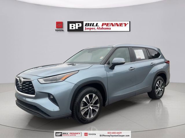 Used 2022 Toyota Highlander XLE image 1